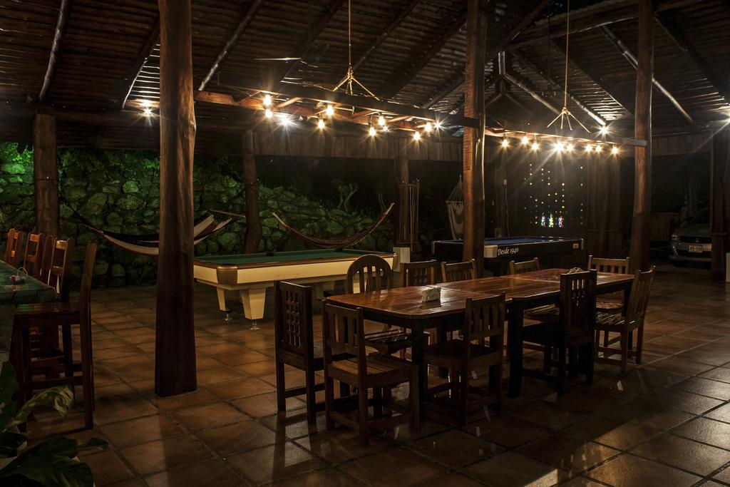 Manuel Antonio Hostel Resort ภายนอก รูปภาพ